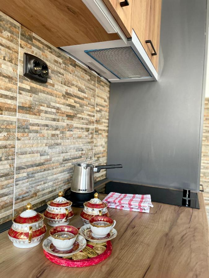 Luxury City Center Apartment Скопие Екстериор снимка