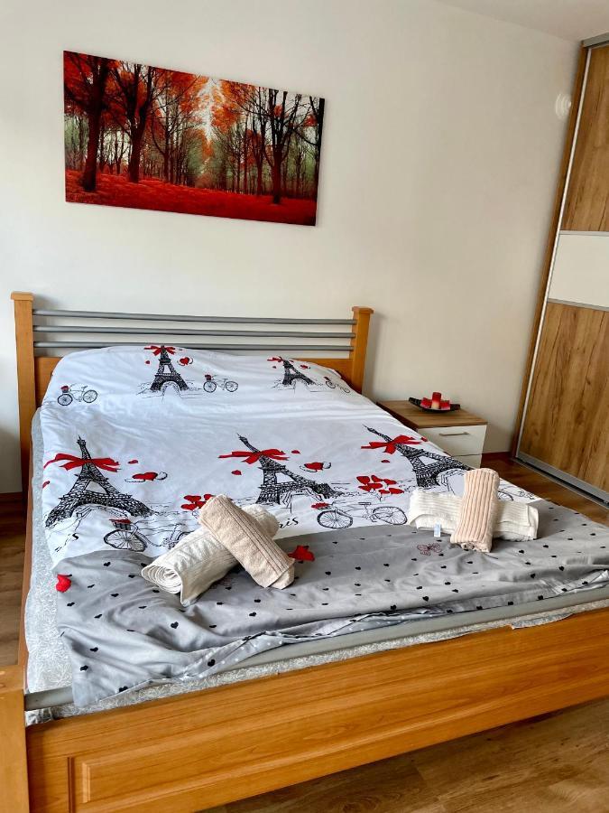 Luxury City Center Apartment Скопие Екстериор снимка